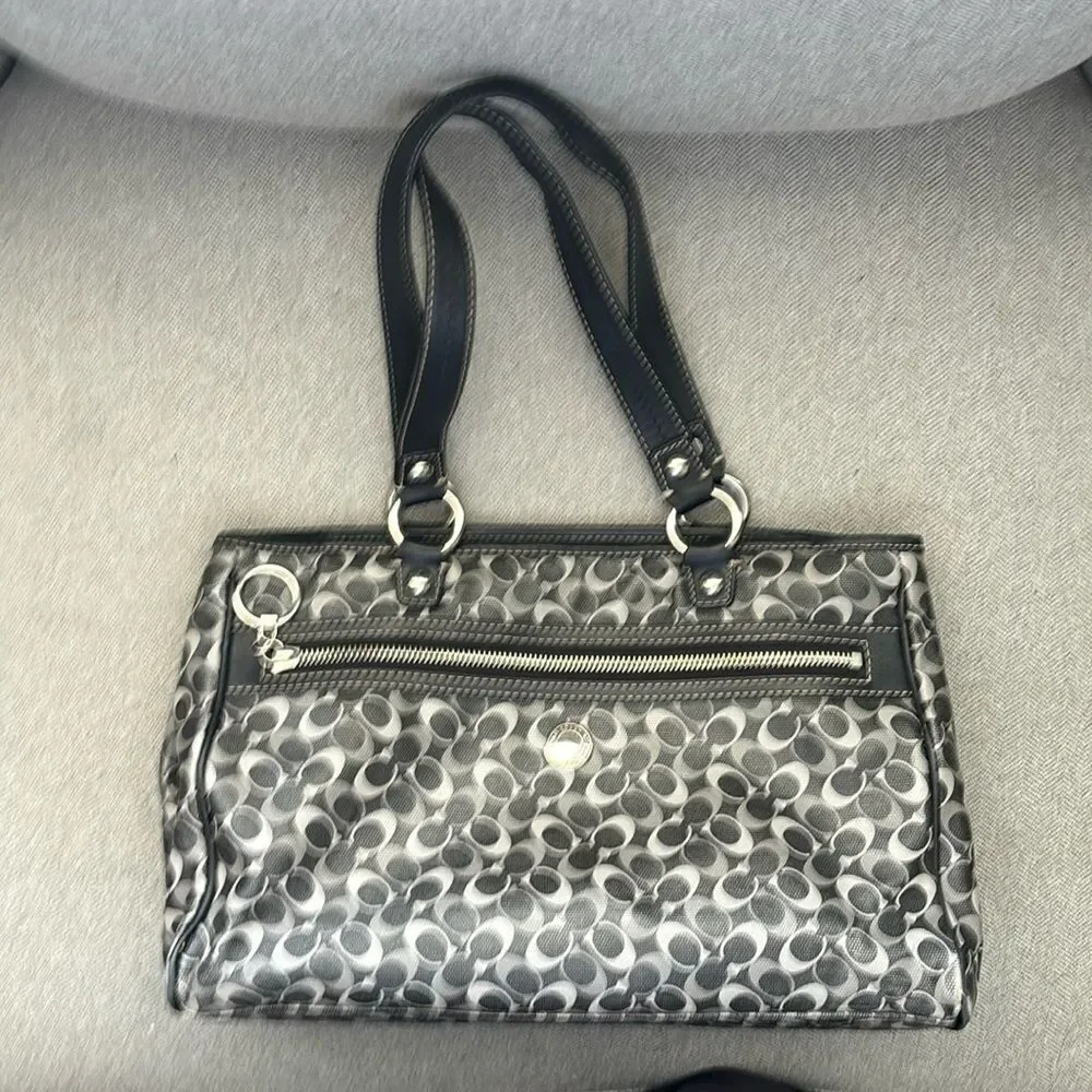 Coach Chelsea Bias Signature Shoulder Bag Purse